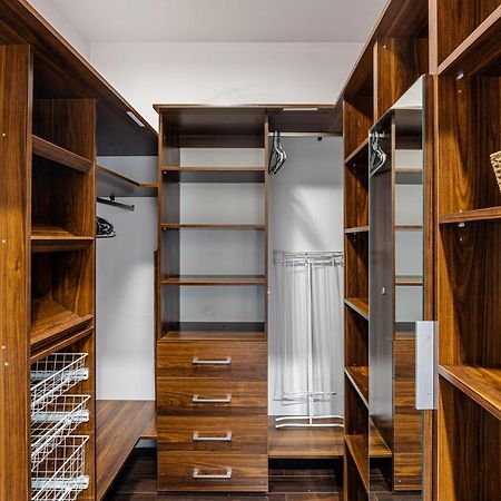 Spacious Studio Ac View Pokorna 2 Parking Varşovia Exterior foto