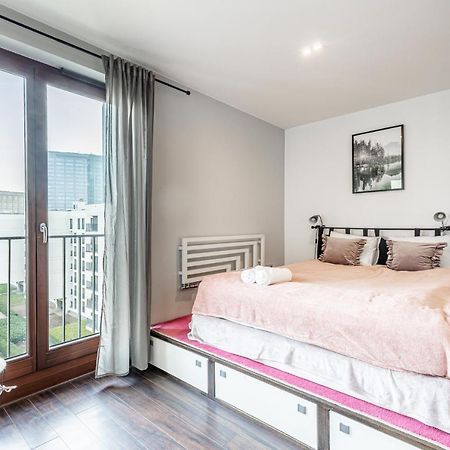 Spacious Studio Ac View Pokorna 2 Parking Varşovia Exterior foto