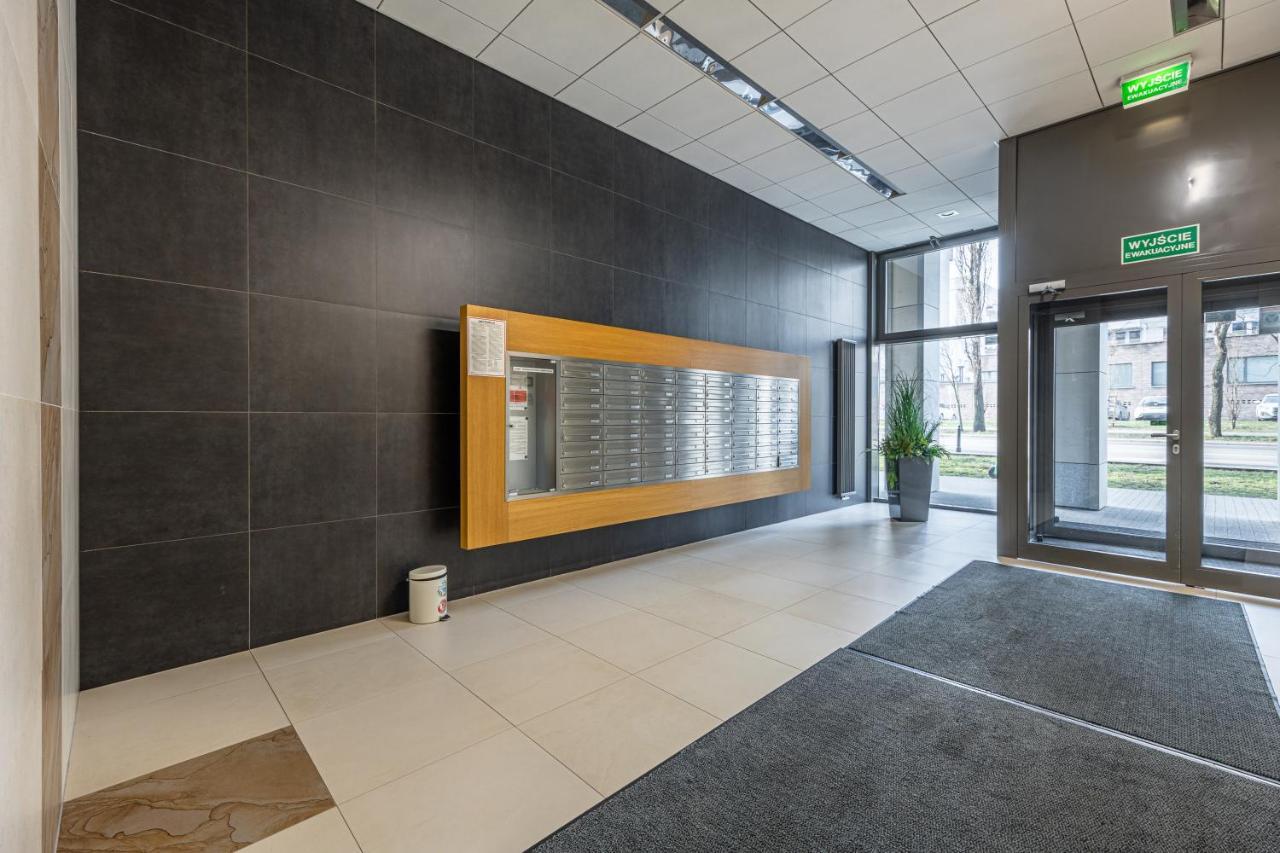 Spacious Studio Ac View Pokorna 2 Parking Varşovia Exterior foto